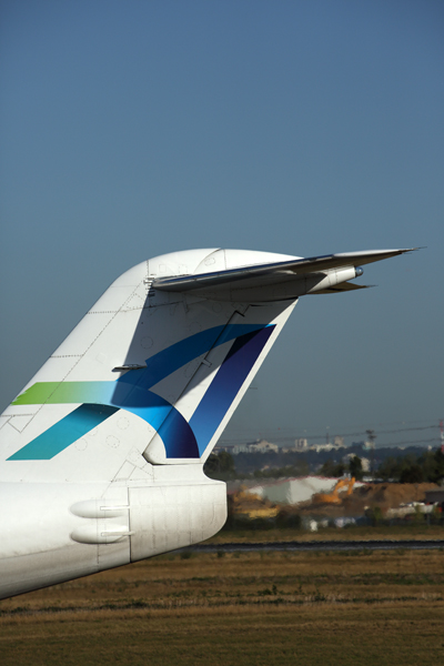 AVANTAIR_FOKKER_100_ORY_RF_5K5A3635.jpg