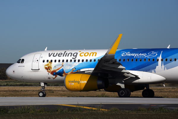 VUELING_AIRBUS_A320_ORY_RF_5K5A3944.jpg