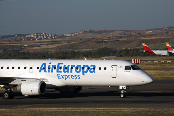 AIR_EUROPA_EXPRESS_EMBRAER_190_MAD_RF_5K5A0052.jpg