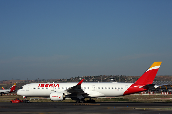 IBERIA_AIRBUS_A350_900_MAD_RF_5K5A0001.jpg