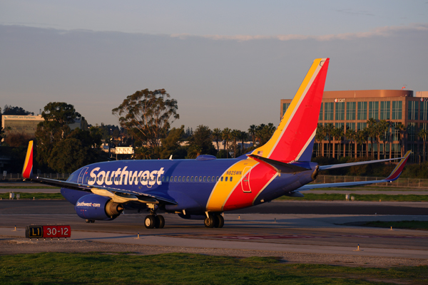 SOUTHWEST_BOEING_737_700_LBG_RF_5K5A4332.jpg