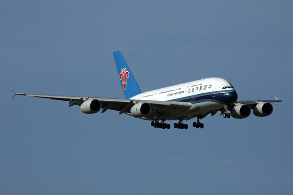 CHINA_SOUTHERN_AIRBUS_A380_MEL_RF_5K5A4689.jpg