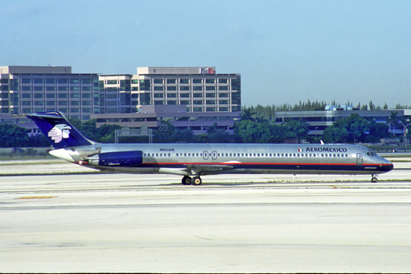 AEROMEXICO MD80 MIA RF 1744 16.jpg