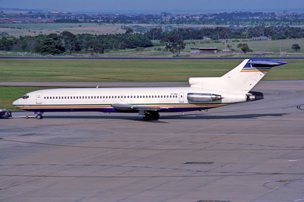 AUSTRALIAN BOEING 727 200 MEL RF 740 4.jpg