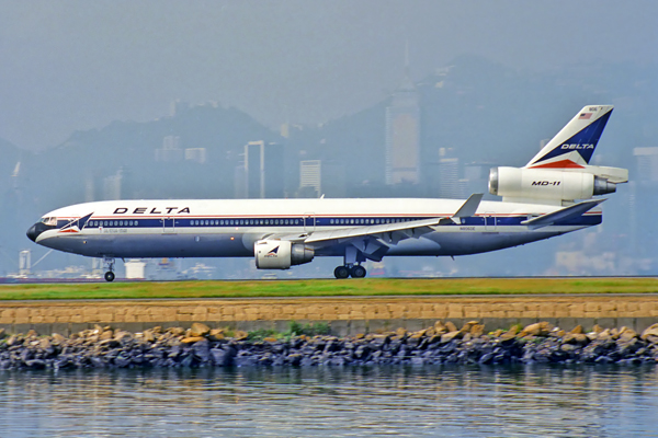 DELTA MD11 HKG RF 965 31.jpg