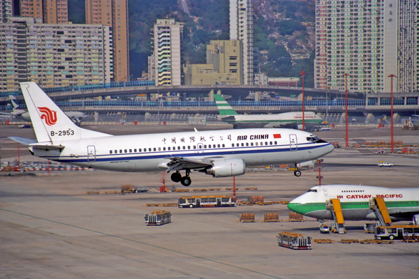 AIR CHINA BOEING 737 300 HKG RF 1111 36.jpg