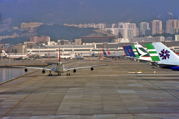 AIRCRAFT HKG RF 1120 24.jpg