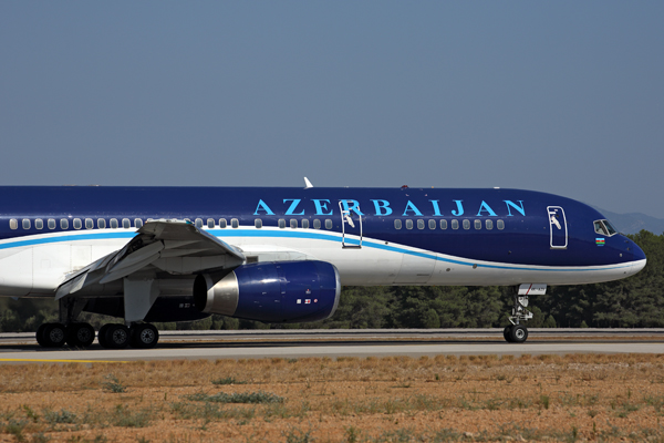AZERBAIJAN BOEING 757 200 AYT RF 5K5A0663.jpg