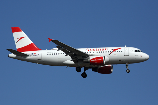 AUSTRIAN AIRBUS A319 FRA RF 5K5A2531.jpg