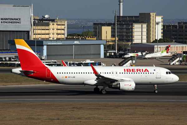 IBERIA AIRBUS A320 LIS RF 5K5A2863.jpg