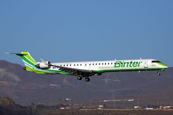 BINTER CANARIAS CANADAIR CRJ1000 LPA RF 5K5A3385.jpg