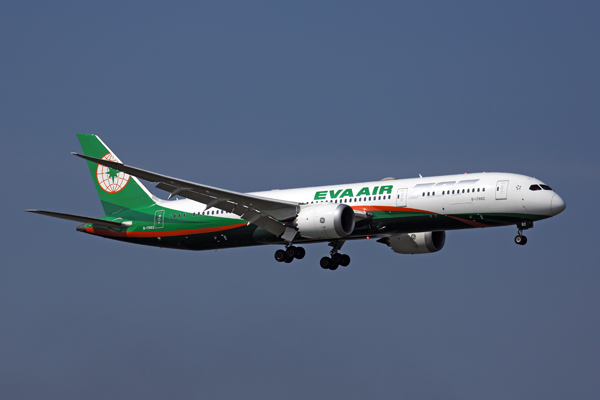 EVA AIR BOEING 787 8 BKK RF 5K5A1892.jpg