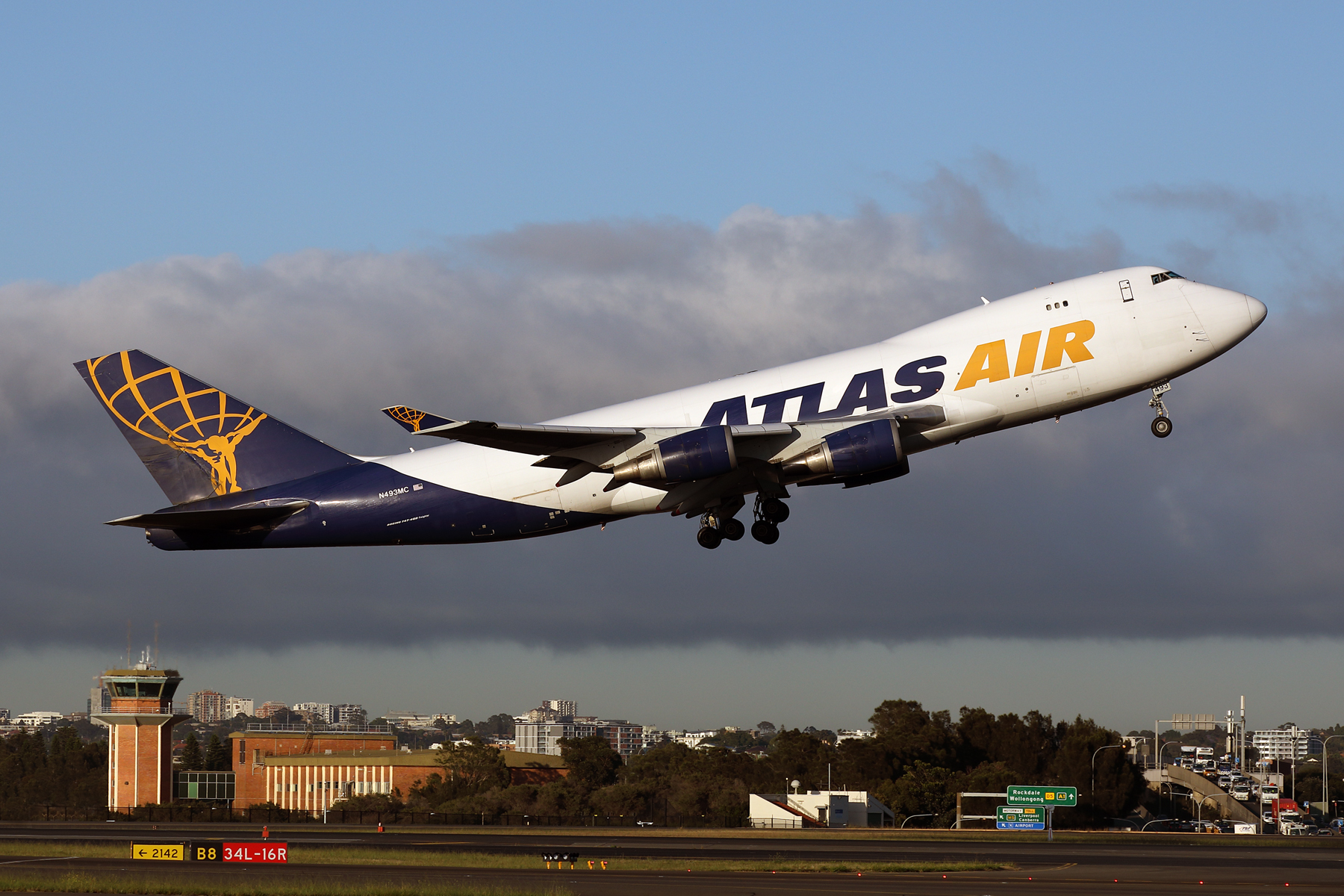 ATLAS AIR BOEING 747 400F SYD RF 002A7333.jpg