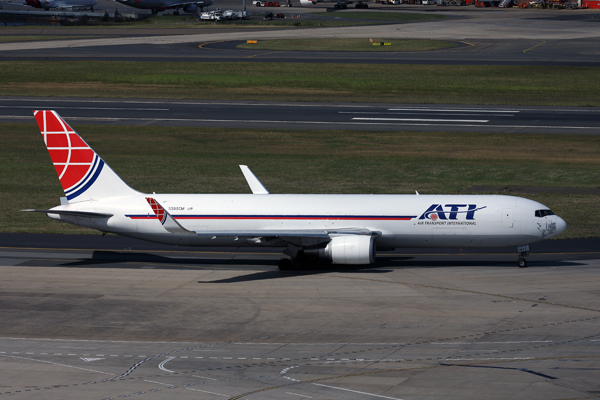 ATI BOEING 767 300F SYD RF 002A6998.jpg