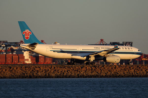 CHINA SOUTHERN AIRBUS A330 300 SYD RF 002A7309.jpg