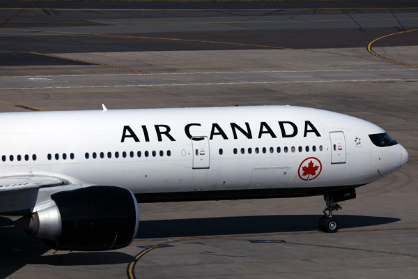 AIR CANADA BOEING 777 300ER SYD RF 002A7012.jpg