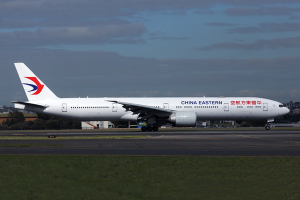 CHINA EASTERN BOEING 777 300ER SYD RF 002A7153.jpg