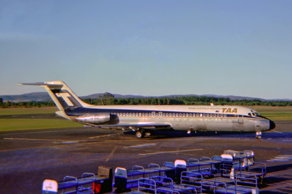 TAA DC9 30 HBA 1975 RF 015 019.jpg