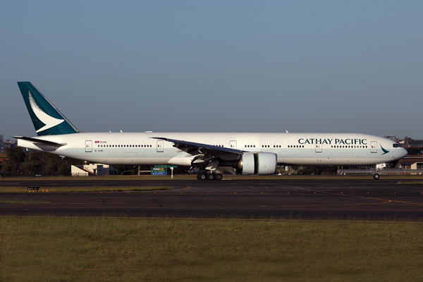 CATHAY PACIFIC BOEING 777 300ER SYD RF 002A7702.jpg