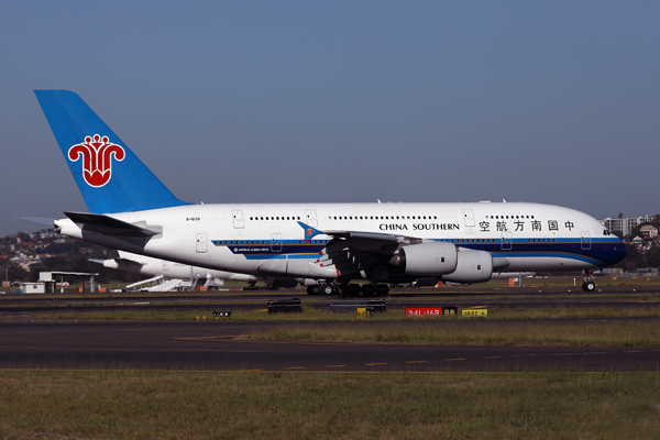 CHINA SOUTHERN AIRBUS A380 SYD RF 002A7721.jpg