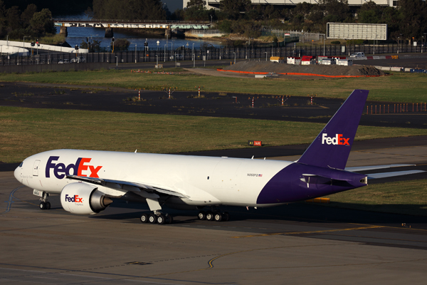 FEDEX BOEING 777F SYD RF 002A7628.jpg