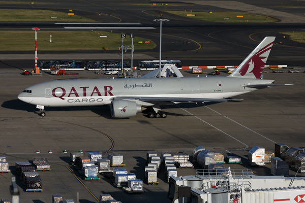 QATAR CARGO BOEING 777F SYD RF 002A7603.jpg