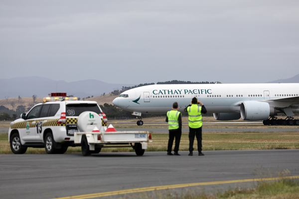 CATHAY PACIFIC BOEING 777 300ER HBA RF 002A7805.jpg