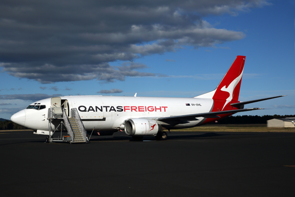 QANTAS FREIGHT BOEING 737 300F HBA RF 5K5A5074.jpg