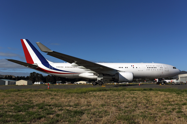 REPUBLIQUE FRANCAIS AIRBUS A330 200 HBA RF 5K5A5190.jpg