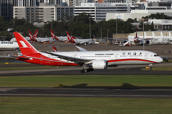 SHANGHAI AIRLINES BOEING 787 9 SYD RF 002A8060.jpg