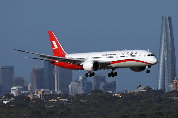 SHANGHAI AIRLINES BOPEING 787 9 SYD RF 002A8048.jpg