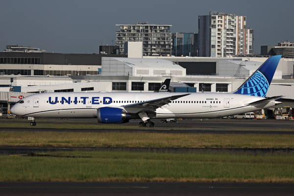 UNITED BOEING 787 9 SYD RF 002A8211.jpg