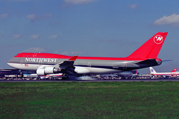 NORTHWEST BOEING 747 400 NRT RF 430 33.jpg