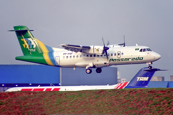 PASSAREDO ATR42 CGH RF 1375 5.jpg
