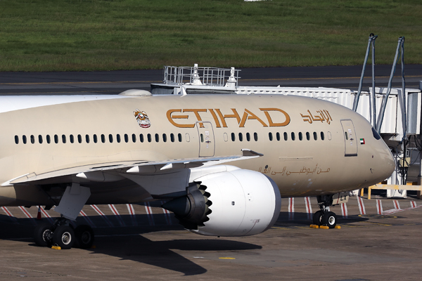 ETIHAD BOEING 787 9 SYD RF 002A8293.jpg