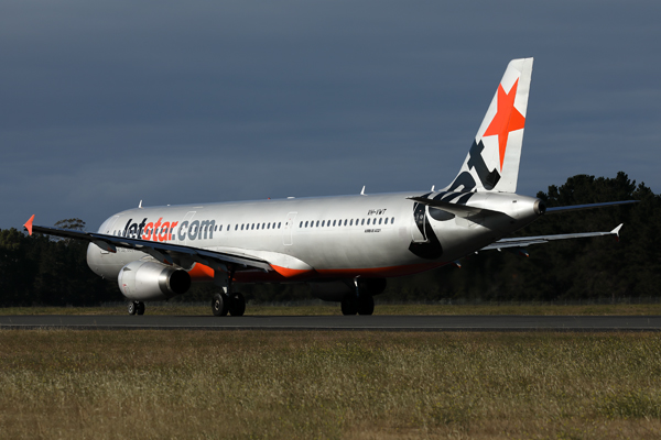 JETSTAR AIRBUS A321 HBA RF 002A8500.jpg