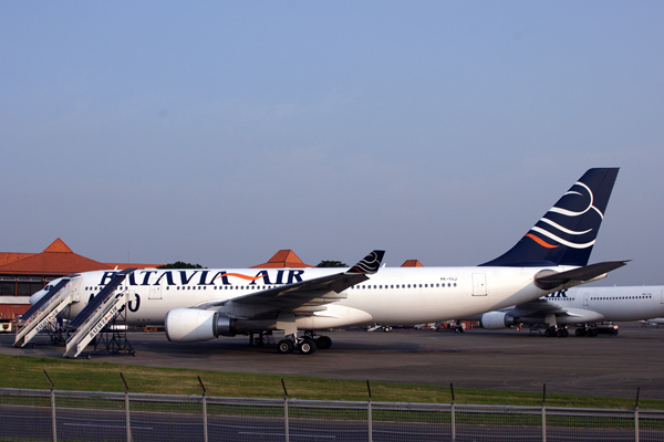 BATAVIA AIR AIRBUS A330 200 CGK RF IMG_5175.jpg