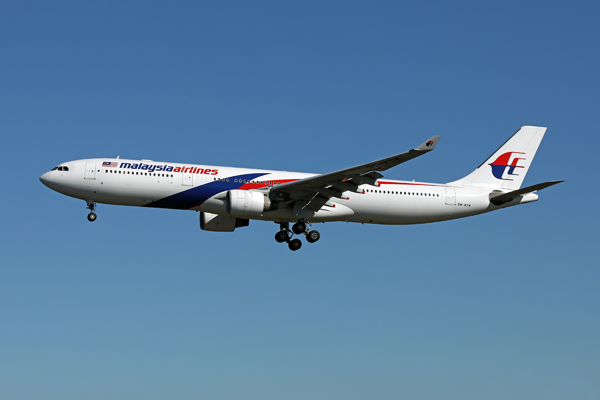 MALAYSIA AIRLINES AIRBUS A330 300 SYD RF 002A9152.jpg