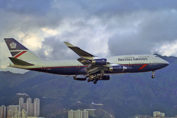 BRITISH AIRWAYS BOEING 747 400 HKG RF 254 3.jpg