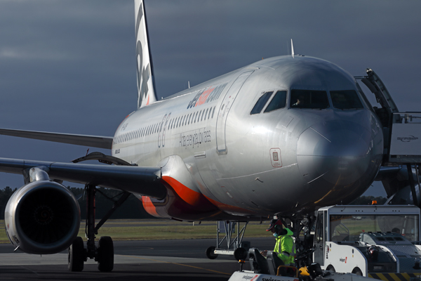 JETSTAR AIRBUS A320 HBA RF 002A9357.jpg