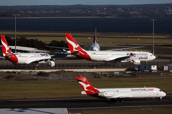 QANTAS AIRCRAFT SYD RF 002A9638.jpg