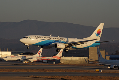 DONGHAI AIRLINES BOEING 737 800 KMG RF 5K5A7176.jpg