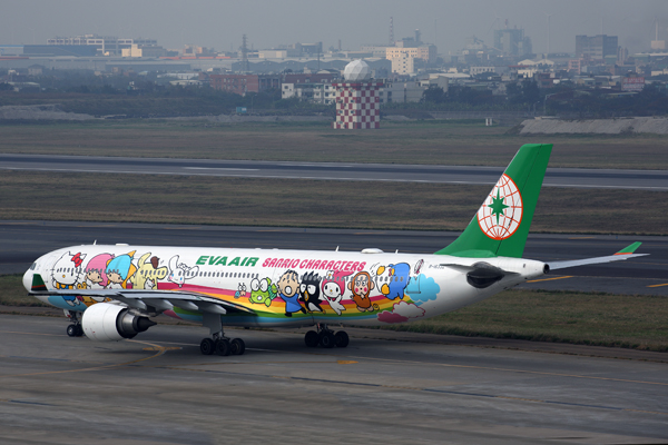 EVA AIR AIRBUS A330 300 TPE RF 5K5A4648.jpg