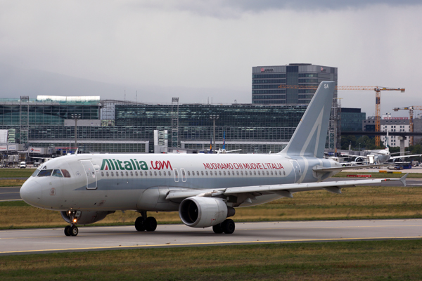 ALITALIA AIRBUS A320 FRA RF 5K5A4943.jpg