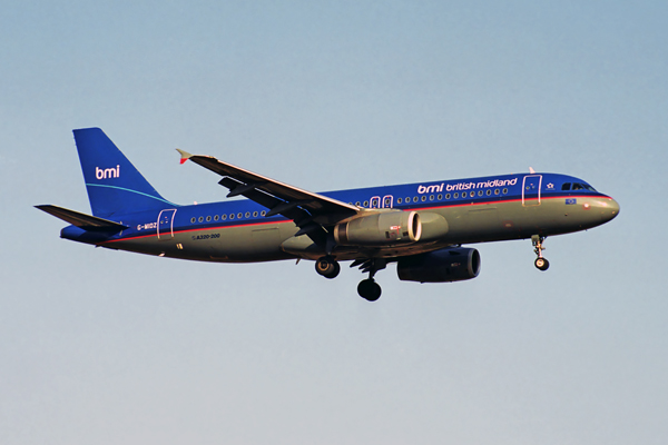 BMI BRITISH MIDLAND AIRBUS A320 LHR RF 1781 32.jpg