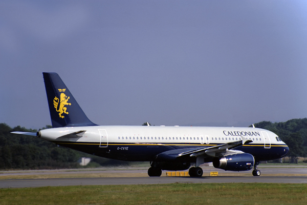 CALEDONIAN AIRBUS A320 LGW RF 1308 2.jpg