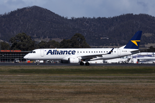 ALLIANCE EMBRAER 190 HBA RF 002A0070.jpg