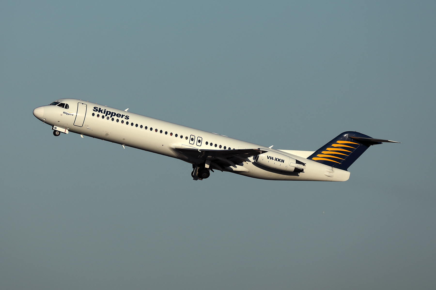SKIPPERS FOKKER 100 PER RF 002A0009.jpg