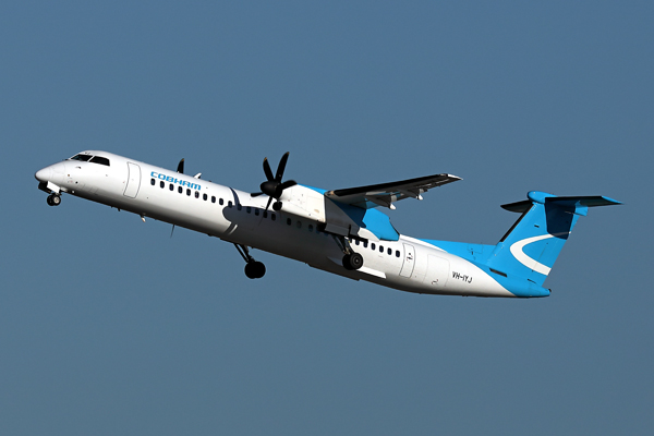 COBHAM DASH 8 400 PER RF 002A0096.jpg