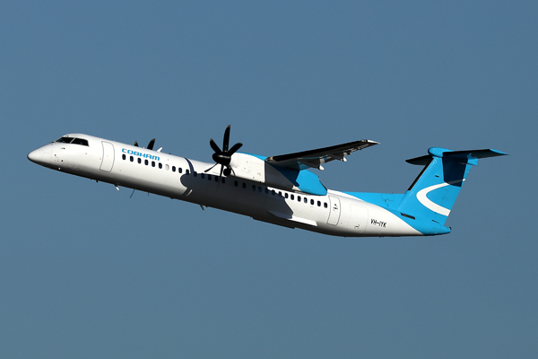 COBHAM DASH 8 400 PER RF 002A0113.jpg